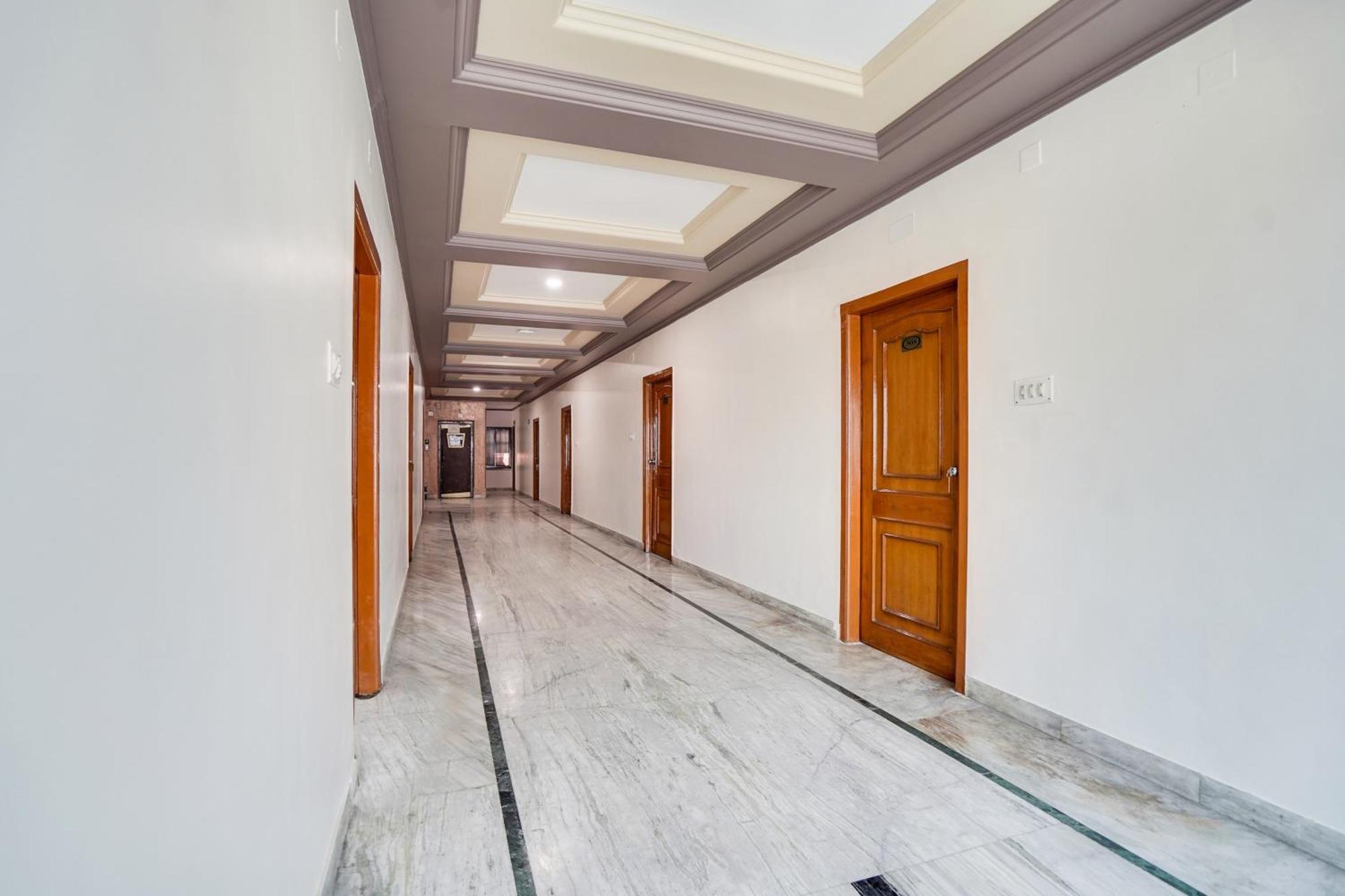 Super Collection O Paras Circle Formerly Osheen Palace Udaipur Exterior photo